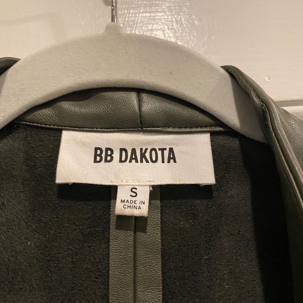 BB Dakota Faux leather cropped jacket/ blazer - Picture 8 of 10